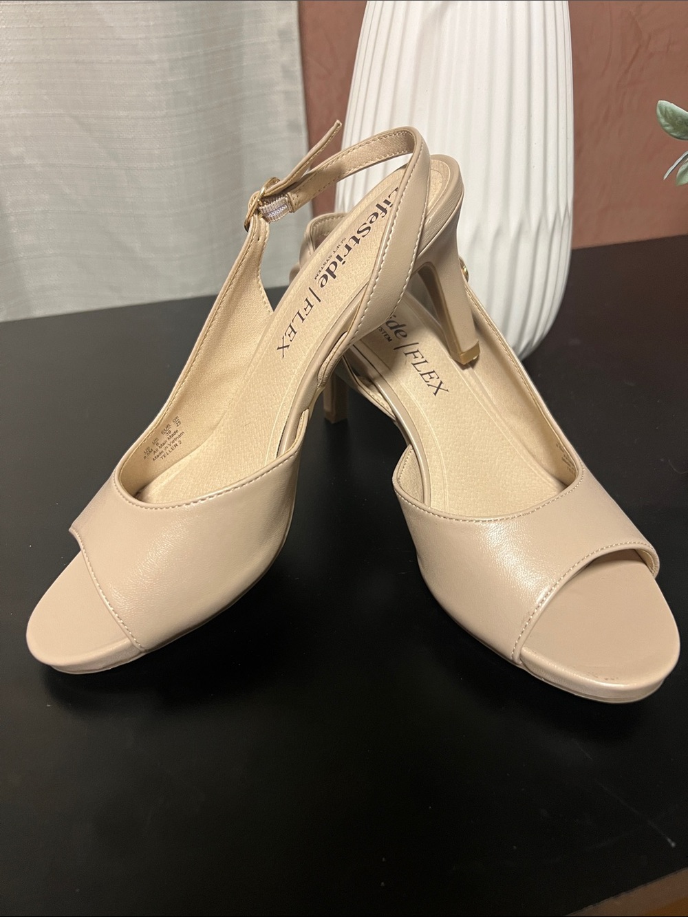 Life Stride Teller2 Taupe Peep Toe Elegant Heels